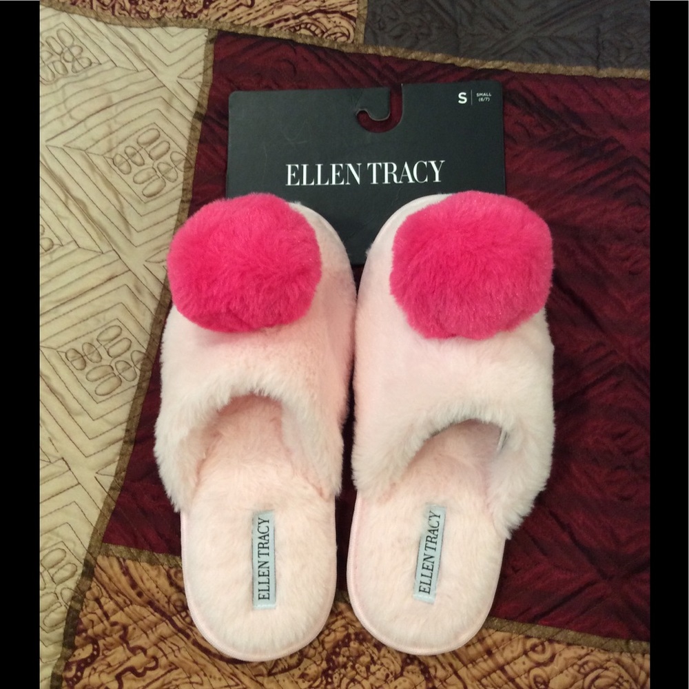 Ellen Tracy Slippers NEW